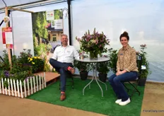 Nico Laan and Brigitte Verheij-Verkaar of Royal Van Zanten presenting Garden Jewels, alstroemerias for in the garden. They will produce between 200 and 300 flowers all summer and autumn long. Currently, the portfolio holda 4 varieties yellow, pink, peach and lilac blush). Flowers grow inlength up to 3 feet and can therefore be enjoyed outdoors on the plant in the garden or indoors as cut flower. It is a perennial inmoderate climates.